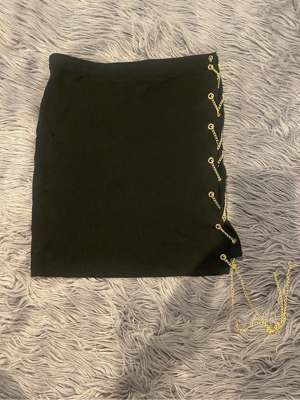 Black- Gold Chain-Accent Mini Skirt (S)